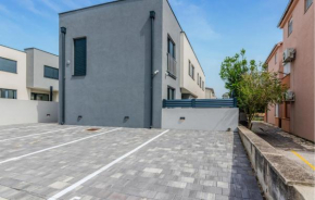 3 Bedroom Awesome Home In Vrsi